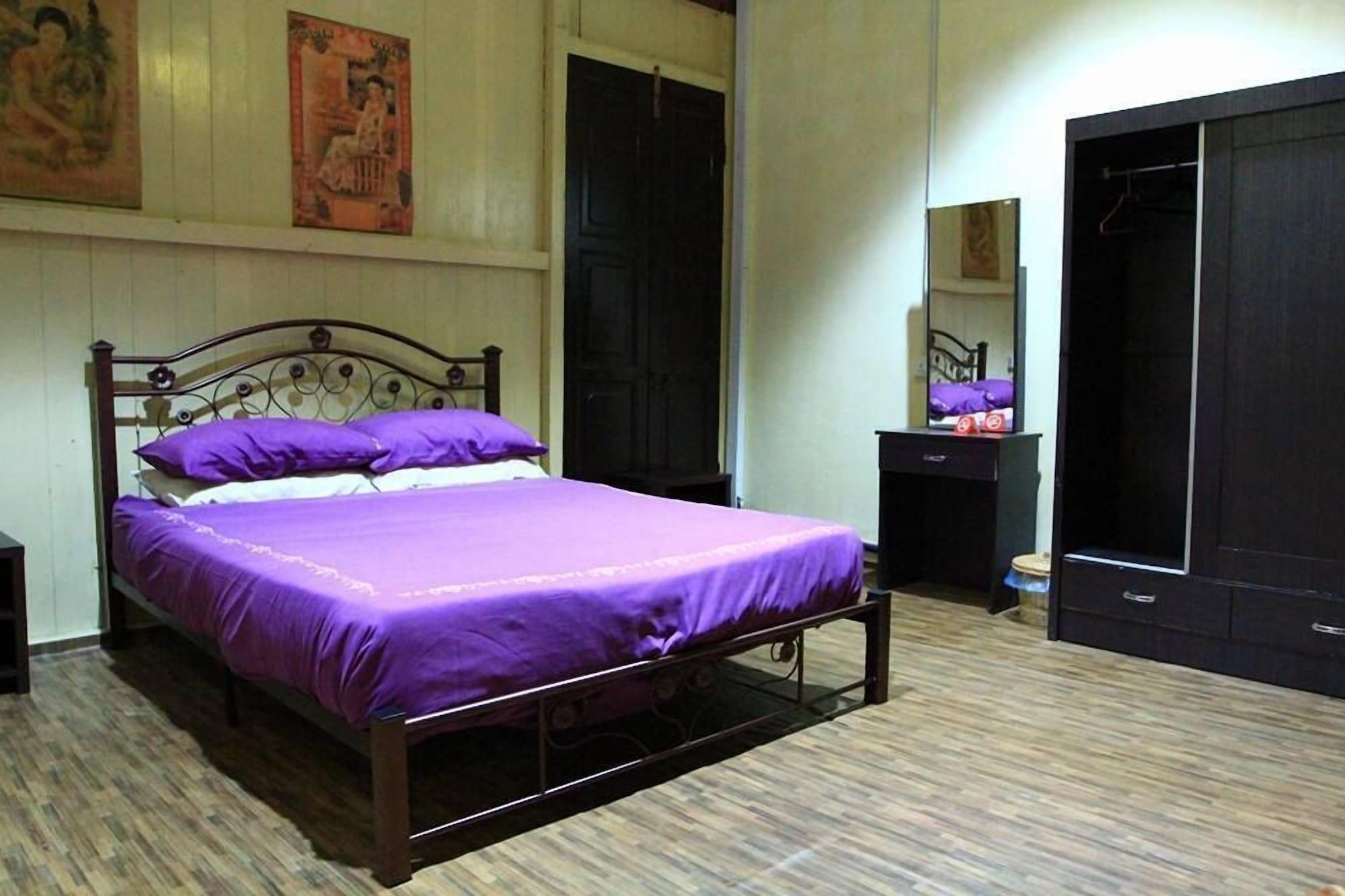 มุนตรี เฮาส์ Hotel จอร์จทาวน์ ภายนอก รูปภาพ