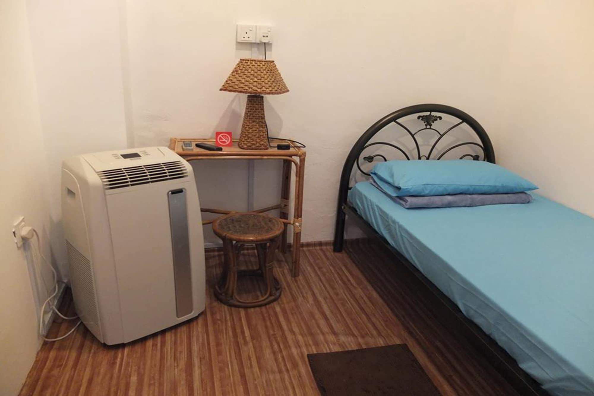 มุนตรี เฮาส์ Hotel จอร์จทาวน์ ภายนอก รูปภาพ