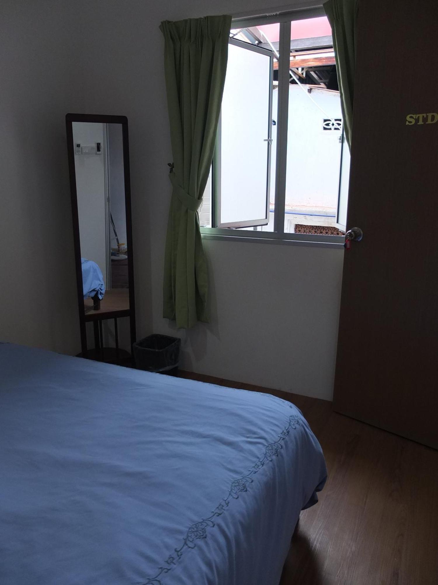 มุนตรี เฮาส์ Hotel จอร์จทาวน์ ห้อง รูปภาพ